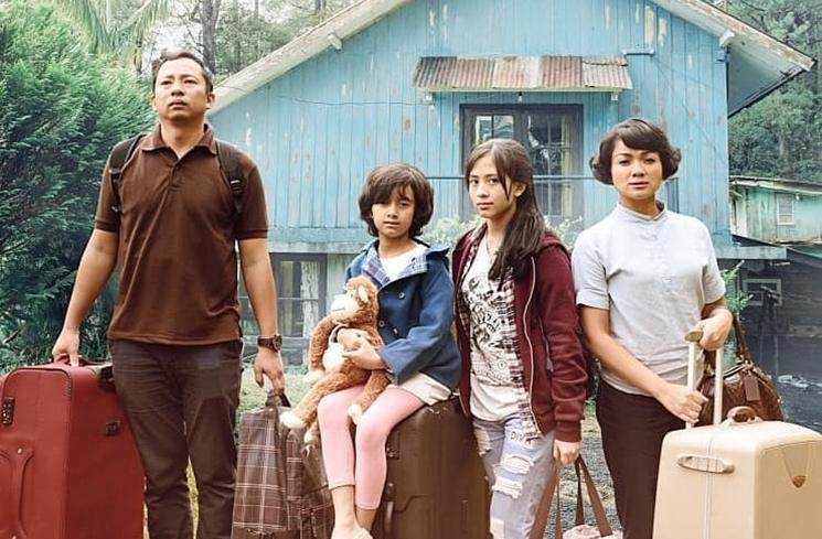 Film yang diadaptasi dari sinetron (IMDb)