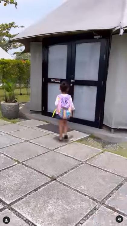 Potret Alexandra Gottardo liburan di Pulau Bintan. (Instagram/@got_alex)