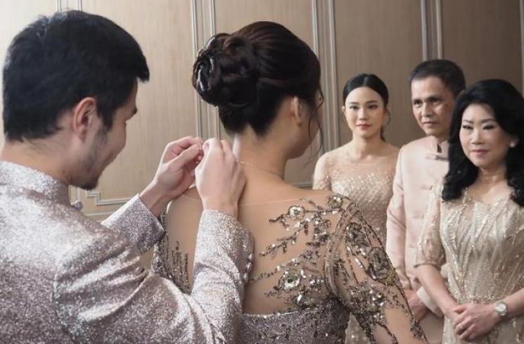 Momen Lamaran Sisca Kohl dan Jess No Limit. (Instagram/jessnolimit)