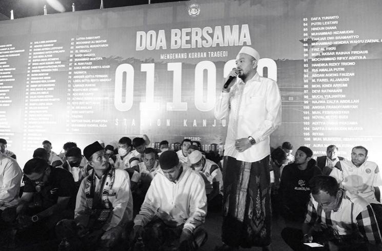 Momen Bos Arema gelar 7 harian korban tragedi Kanjuruhan (Instagram/@juragan_99)