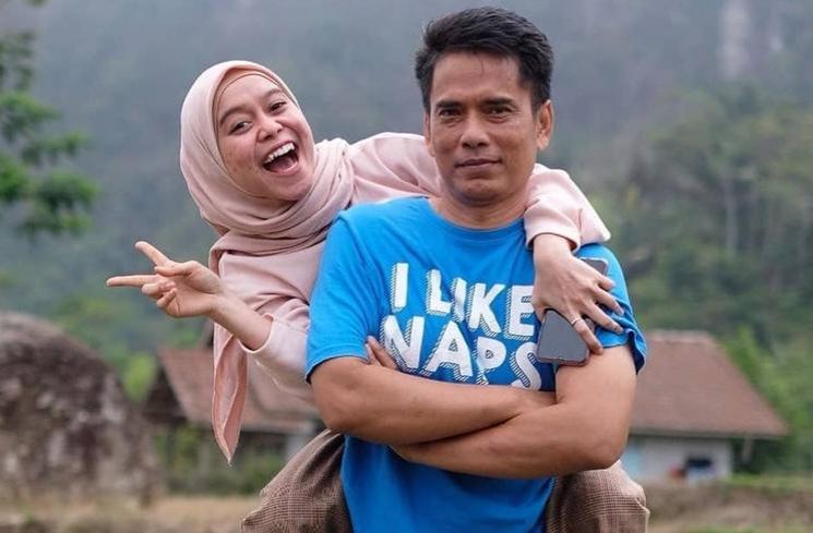 Potret Kedekatan Lesti Kejora dan Ayah (instagram/@ayah_kejora)