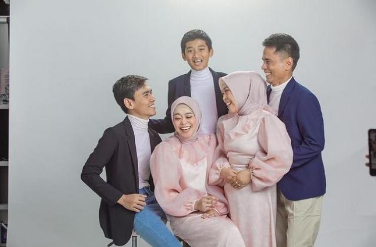 Perkembangan Kasus KDRT Billar-Lesti (Instagram/lestykejora/rizkybillar)