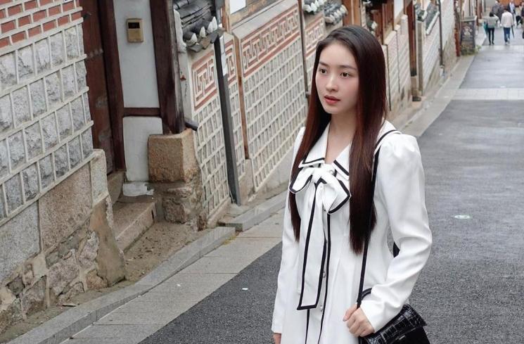 Potret Natasha Wilona Liburan di Korea (Instagram/natashawilona12)