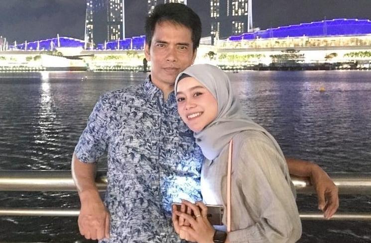 Potret Kedekatan Lesti Kejora dan Ayah (instagram/@ayah_kejora)