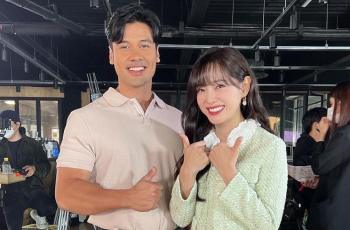 5 Momen Pertemuan Chicco Jerikho dan Kim Se Jeong, Main Drama Bareng