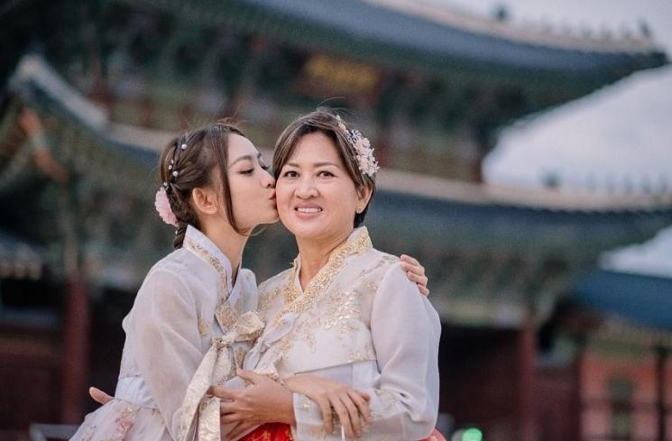 Potret Natasha Wilona Liburan di Korea (Instagram/natashawilona12)