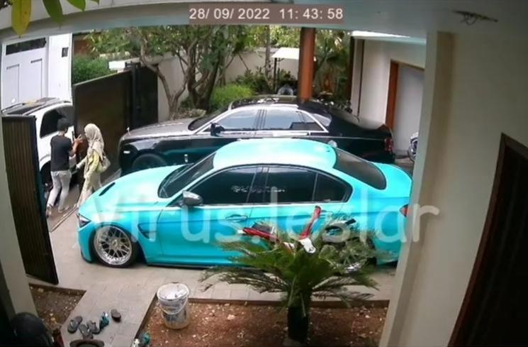 Momen Lesti Kejora Terekam CCTV (instagram/@virus.leslar)