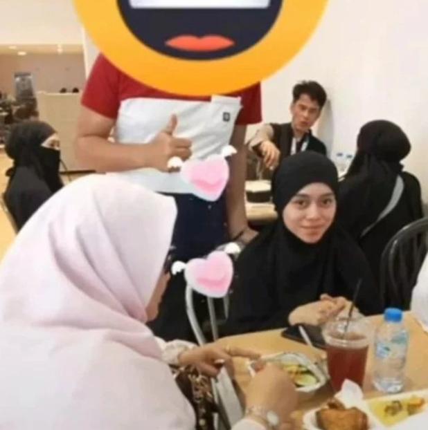 Potret Lesti Umrah. (Instagram/lesty_siik_fatih)