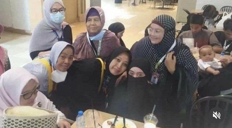Potret Lesti Umrah. (Instagram/lesty_siik_fatih)