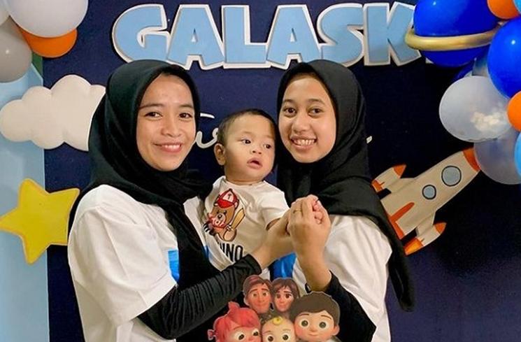 Potret Anak Artis Bareng Pengasuh (instagram/@vanessaangelofficial)