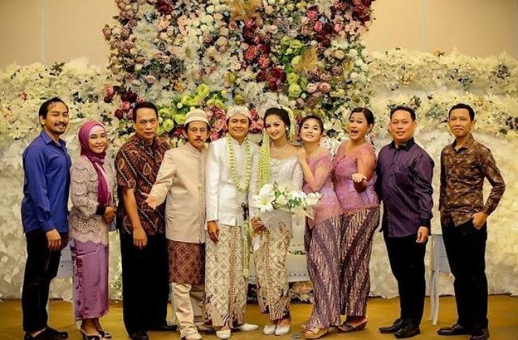 Momen Pernikahan Anak Epy Kusnandar (Instagram/karinaranau9)