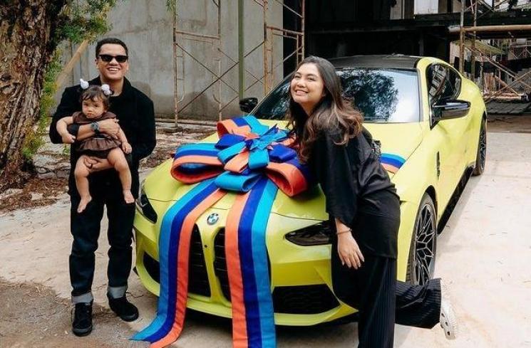 Seleb Rayakan Ultah ke-30 (Instagram/ariefmuhammad)