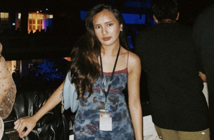 Gaya Beby Tsabina Nonton Konser DPR Ian (Instagram/@bebytsabina)