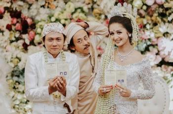 7 Momen Pernikahan Anak Epy Kusnandar, Pose Kocak Sang Ayah Bikin Seru