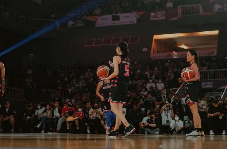 Potret Wendy Walters Tanding Basket. (Instagram/wendywalters)