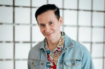 Marcelino Lefrandt Gendong dan Kenalkan Cucu, Auranya Dipuji: Opanya Awet Muda