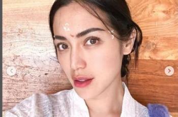 'Aku Cuma Pengen Lebih Tenang' Jessica Iskandar Beberkan Alasan Jalani Prosesi Melukat Sekeluarga