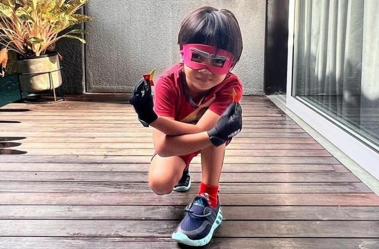 Potret Sekala Bumi Cosplay Jadi Justin Bieber. (Instagram/dittopercussion)