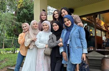 Hangout Bareng Bestie Lagi, Lesti Kejora Pamer Makan-Makan Mewah