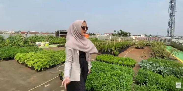 Potret Rumah Mewah Wirda Mansur. (YouTube/Wirda Mansur)