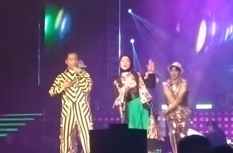 Potret Lesti Kejora di Konser Bertrand Peto (YouTube/The Onyo Family)