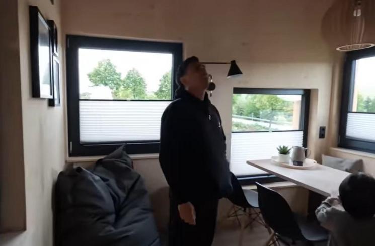 Rumah Ayudia Bing Slamet dan Ditto di Jerman. (YouTube/temantapimenikah)