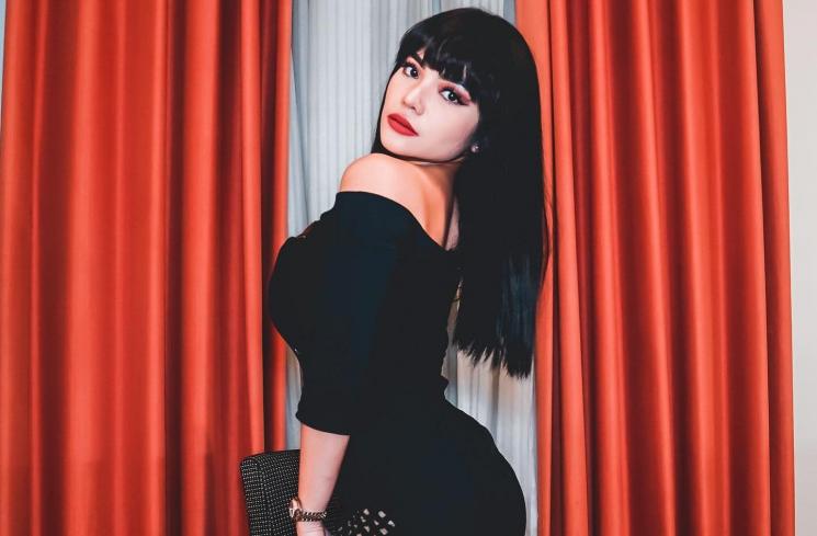 Artis Batal Menikah. (Instagram/@dinar_candy)