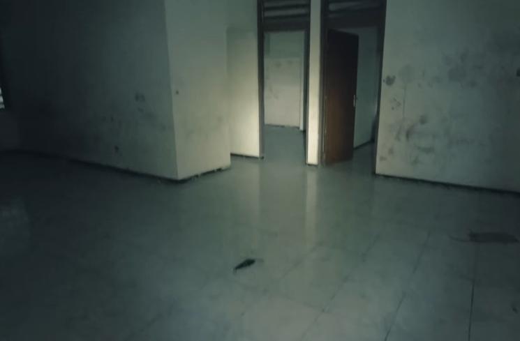 Rumah Mendiang Farida Pasha 'Mak Lampir' (YouTube/BANGKU KOSONG TV)