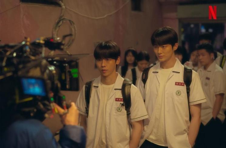 Potret di Balik Layar 20th Century Girl (Instagram/@theswoonnetflix)