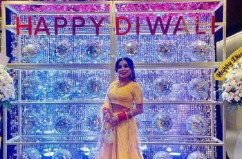 8 Potret Eva Bellissima Rayakan Diwali, Cantik Menawan Kenakan Lehenga