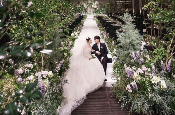 Pernikahan Kim Yuna dan Ko Woo Rim (Koreaboo)