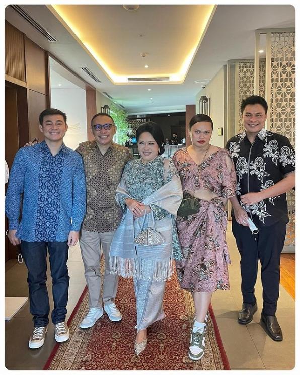 Momen Lamaran Chelsea Islan dan Rob Clinton. (Instagram/jusuf_long)