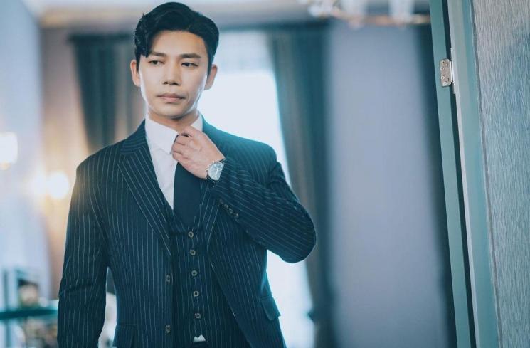 Potret Ji Seung Hyun di Curtain Call (Soompi) 