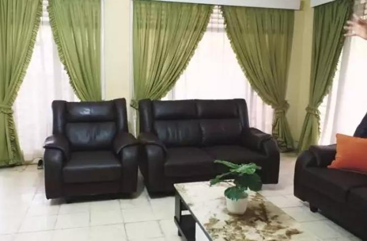 Rumah Masa Kecil Dude Harlino. (YouTube/ The Harlino’s Story)