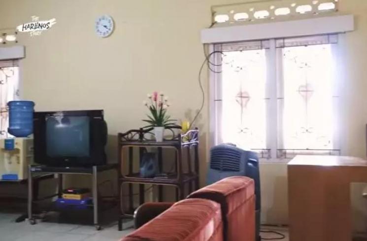 Rumah Masa Kecil Dude Harlino. (YouTube/ The Harlino’s Story)