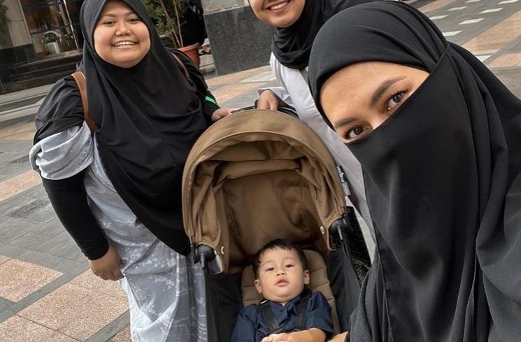 Momen Paula Verhoeven Umrah (instagram/@paula_verhoeven)