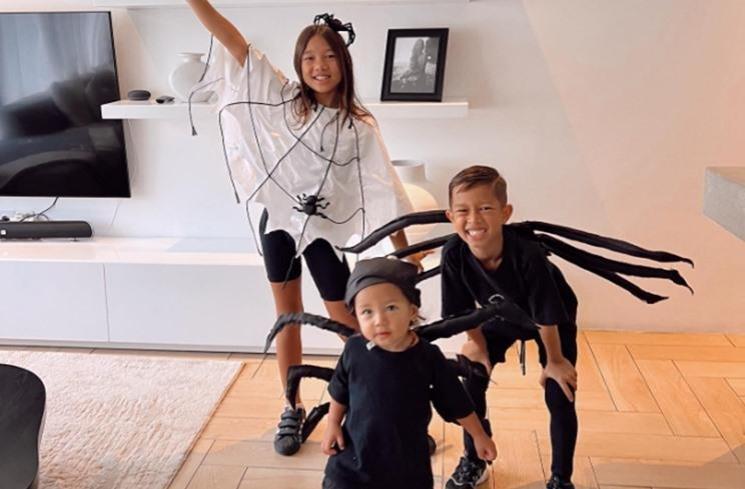Potret Anak Artis saat Pakai Kostum Halloween. (Instagram/jenniferbachdim)