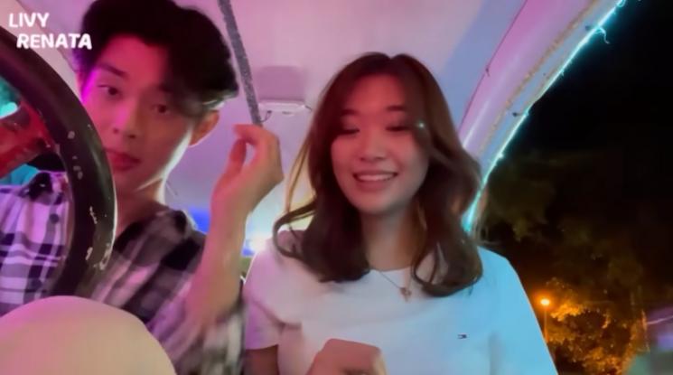Momen Livy Renata Pertama Naik Odong-odong. (YouTube/Livy Renata)