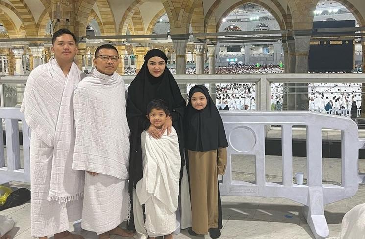 Potret Ashanty Umrah (Instagram/@ashanty_ash)