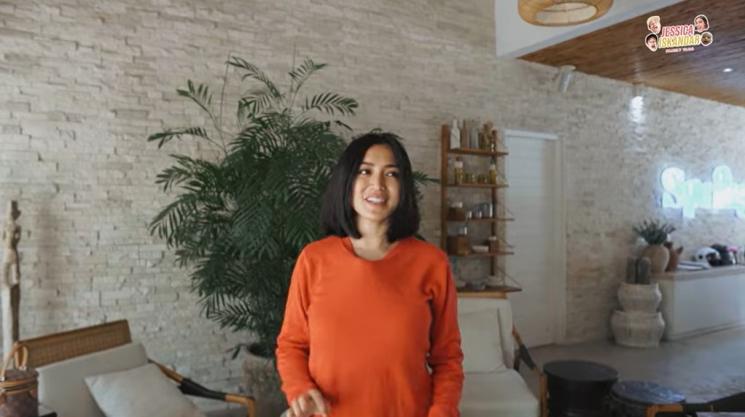 Transformasi rambut Jessica Iskandar. (YouTube/Jessica Iskandar)