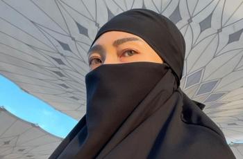 Penampilan Ayu Dewi Sepulang Umrah Disorot: Kayaknya Tambah Kurus Ya