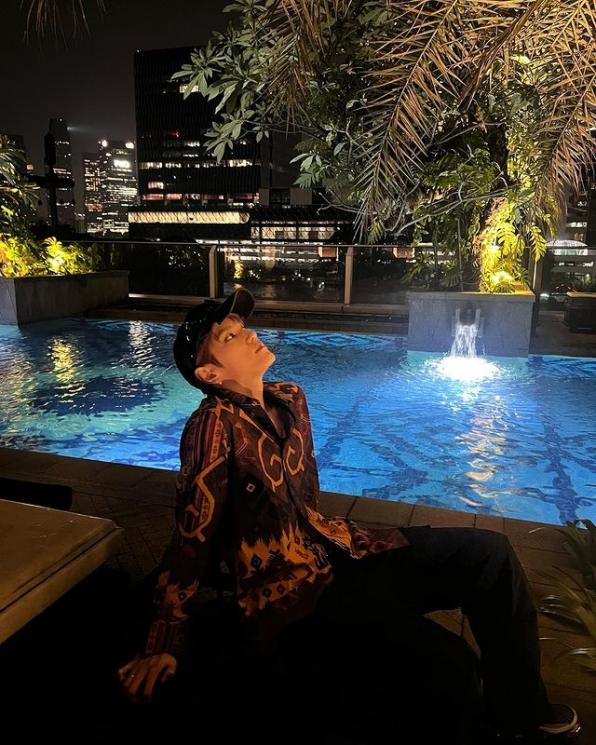 Potret Idol K-Pop Pakai Batik(Instagram/@taeoxo_nct)
