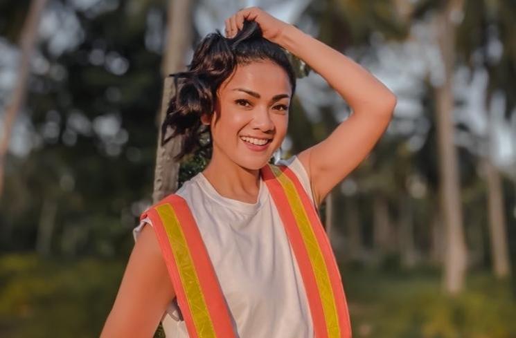 Artis Indonesia Pernah Kecelakaan Sepeda (instagram/@nirinazubir_)