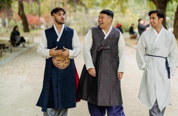 Potret Refal Hady Liburan ke Korea Selatan (instagram/@kresnajulio)