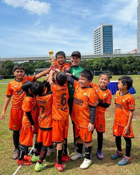 Potret Kala Zaskia Adya Mecca Main Bola(Instagram/@zaskiadyamecca)