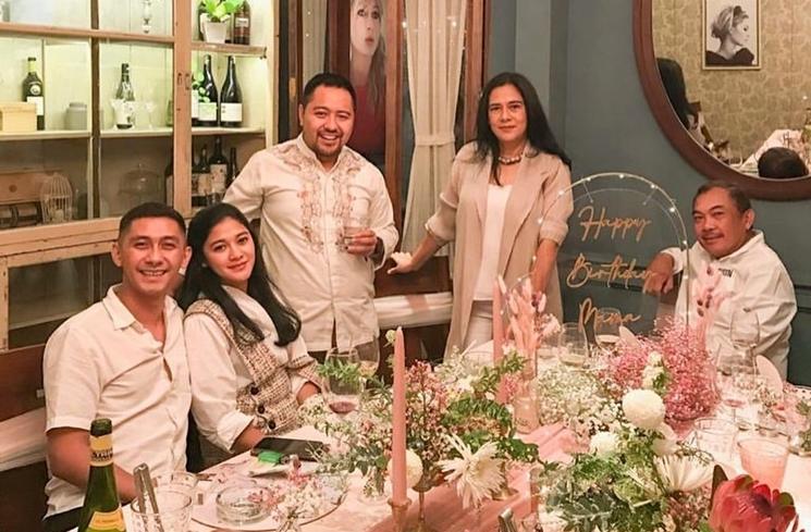 Momen Kebersamaan Lydia Kandou dengan David Sumendap (Instagram/@lydiakandou_)