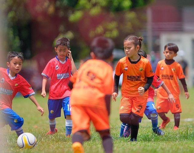 Potret Kala Zaskia Adya Mecca Main Bola(Instagram/@zaskiadyamecca)
