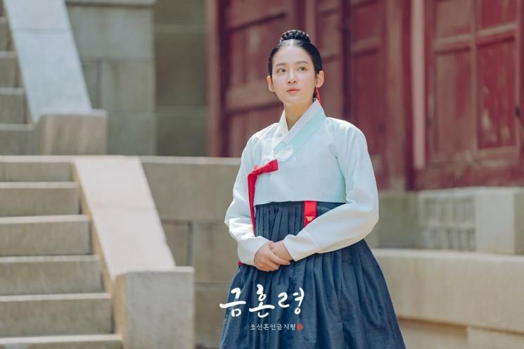 Pesona Park Ju Hyun di The Forbidden Marriage (Instagram/@mbcdrama_now)