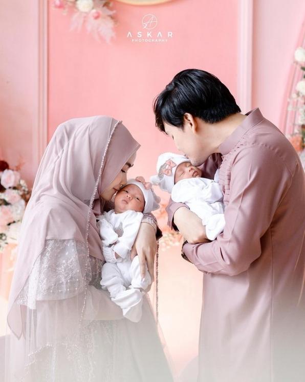 Momen Akikah Anak Kembar Anisa Rahma(Instagram/@anisarahma_12)