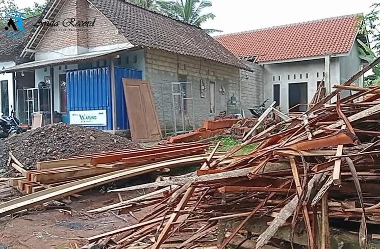 Potret Rumah Farel Prayoga yang Sedang Direnovasi (YouTube ARISTA Record)